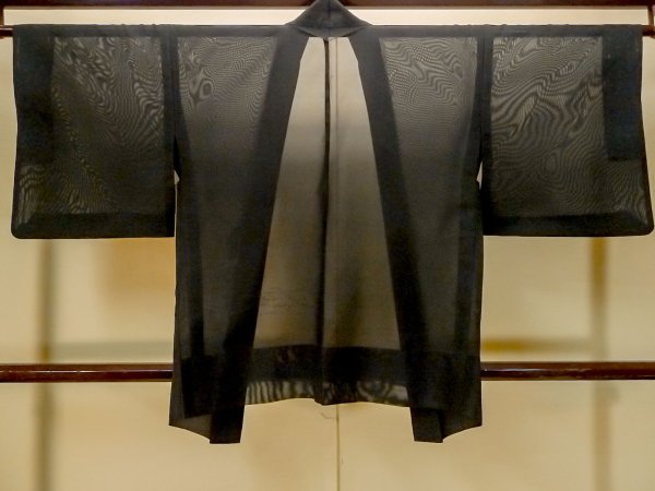 画像2: P0602T 女性用 羽織   シルク（正絹） 黒,  草 【中古】【USED】【リサイクル】 ★★★★☆【P0602T】 (2)