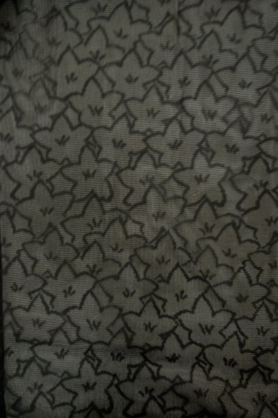 画像4: P0603D 女性用 羽織   シルク（正絹） 黒,  もみじ 【中古】【USED】【リサイクル】 ★★★☆☆【P0603D】 (4)