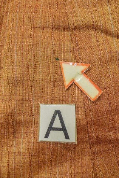 画像14: P0616C 女性用 紬   シルク（正絹） 灰色がかった橙色,  チェック柄 【中古】【USED】【リサイクル】 ★★★☆☆【P0616C】 (14)
