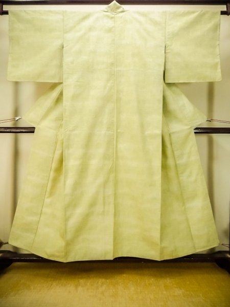 画像1: P0616U 女性用 紬   シルク（正絹） 黄緑色,  抽象的模様 【中古】【USED】【リサイクル】 ★★☆☆☆【P0616U】 (1)