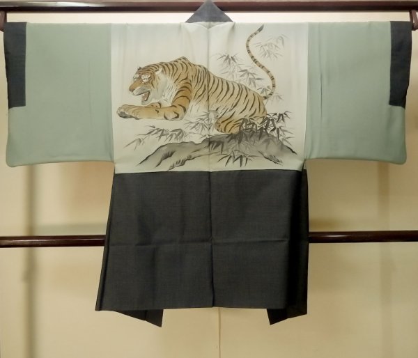 画像3: P0708S 男性用 羽織  大島紬  シルク（正絹） 深い紺,  亀甲 【中古】【USED】【リサイクル】 ★★★★☆【P0708S】 (3)