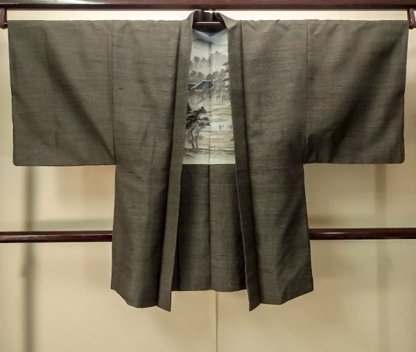 画像1: P0708T 男性用 羽織   シルク（正絹） 深い茶色,  亀甲 【中古】【USED】【リサイクル】 ★★★★☆【P0708T】 (1)