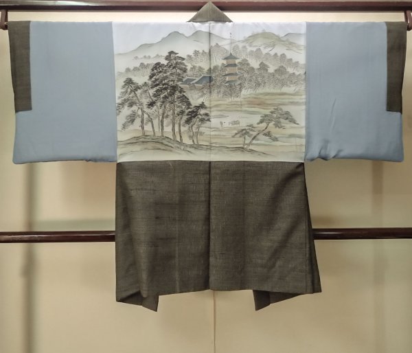 画像2: P0708T 男性用 羽織   シルク（正絹） 深い茶色,  亀甲 【中古】【USED】【リサイクル】 ★★★★☆【P0708T】 (2)