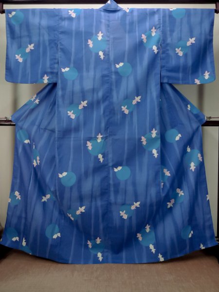 画像1: P0722A 女性用 浴衣（海外製）   綿 淡い青,  丸 【中古】【USED】【リサイクル】 ★★★★☆【P0722A】 (1)