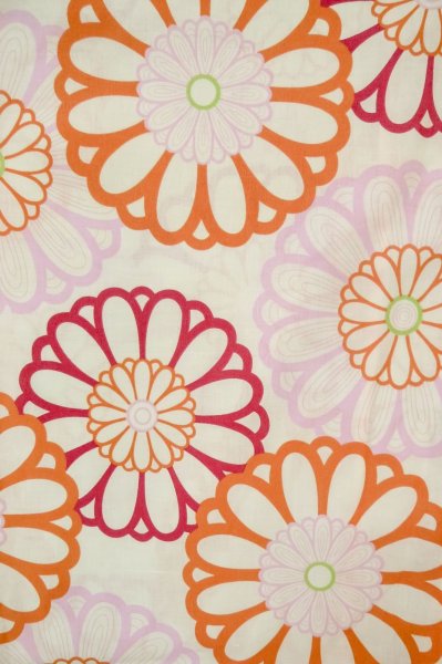 画像4: P0722D 女性用 浴衣（海外製）   綿 薄いオフ　ホワイト,  花 【中古】【USED】【リサイクル】 ★★★★☆【P0722D】 (4)