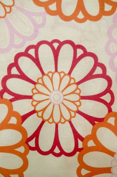 画像7: P0722D 女性用 浴衣（海外製）   綿 薄いオフ　ホワイト,  花 【中古】【USED】【リサイクル】 ★★★★☆【P0722D】 (7)