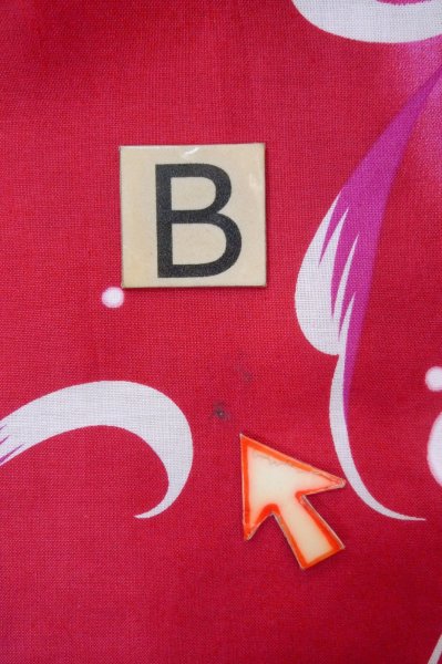 画像15: P0722E 女性用 浴衣（海外製）   綿 鮮やか赤色,  抽象的模様 【中古】【USED】【リサイクル】 ★★★☆☆【P0722E】 (15)
