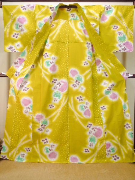 画像2: P0722I 女性用 浴衣（海外製）   綿 灰色がかった黄色,  花 【中古】【USED】【リサイクル】 ★★★☆☆【P0722I】 (2)