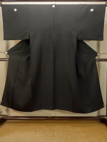 画像1: P0722W 男性用 紋付   シルク（正絹） 黒,  【中古】【USED】【リサイクル】 ★★★★☆【P0722W】 (1)