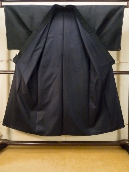 画像2: P0723A 男性用 紬   シルク（正絹） 黒,  【中古】【USED】【リサイクル】 ★★★★★【P0723A】 (2)