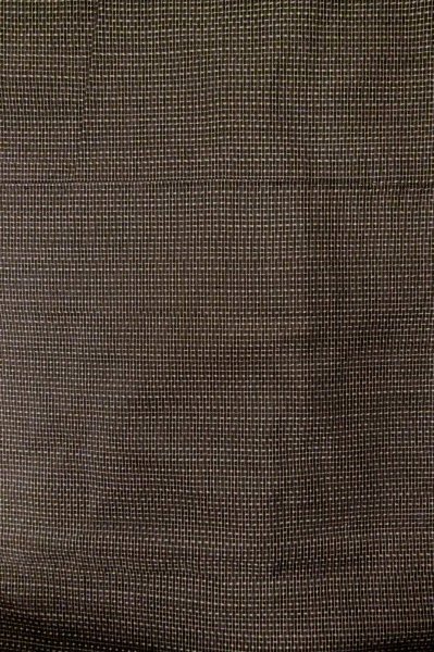 画像4: P0723B 男性用 紬  大島紬  シルク（正絹） 深い茶色,  幾何学模様 【中古】【USED】【リサイクル】 ★★☆☆☆【P0723B】 (4)
