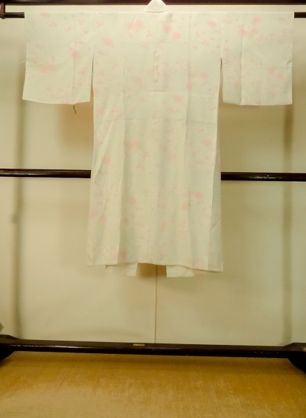画像2: P0731P 女性用 襦袢   シルク（正絹） 淡い薄い青緑色,  桜 【中古】【USED】【リサイクル】 ★☆☆☆☆【P0731P】 (2)