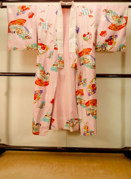 画像1: P0731R 女性用 襦袢   シルク（正絹） 桃色,  桜 【中古】【USED】【リサイクル】 ★☆☆☆☆【P0731R】 (1)