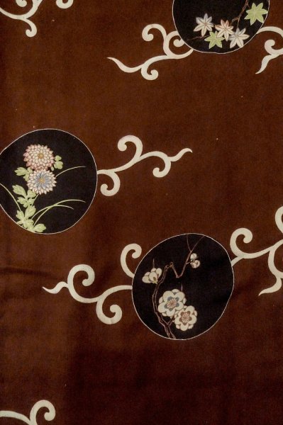 画像4: P0731W 女性用 小紋   シルク（正絹） 深いえんじ,  菊 【中古】【USED】【リサイクル】 ★★☆☆☆【P0731W】 (4)