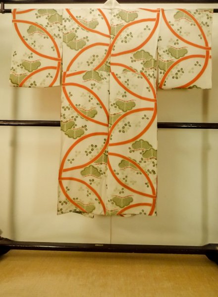 画像2: P0731Y 女性用 襦袢   シルク（正絹） 淡いベージュ,  萩 【中古】【USED】【リサイクル】 ★☆☆☆☆【P0731Y】 (2)