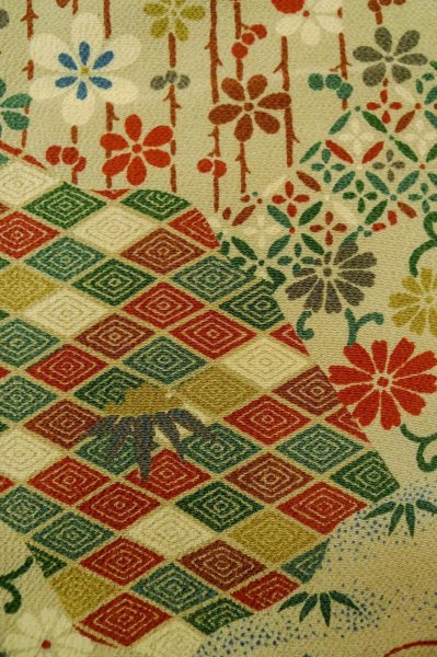 画像5: P0818F 女性用 小紋   シルク（正絹） 灰色がかったベージュ,  花 【中古】【USED】【リサイクル】 ★★★★☆【P0818F】 (5)