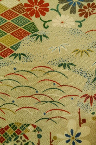 画像7: P0818F 女性用 小紋   シルク（正絹） 灰色がかったベージュ,  花 【中古】【USED】【リサイクル】 ★★★★☆【P0818F】 (7)