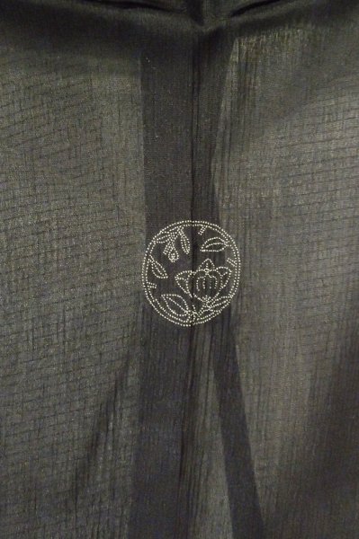 画像3: P0818R 女性用 紋付   シルク（正絹） 黒,  【中古】【USED】【リサイクル】 ★☆☆☆☆【P0818R】 (3)