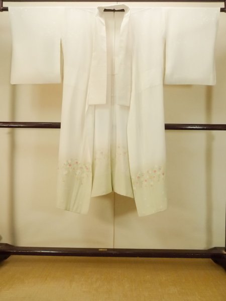 画像1: P0901I 女性用 襦袢   シルク（正絹） 薄い青緑色,  桜 【中古】【USED】【リサイクル】 ★★★☆☆【P0901I】 (1)
