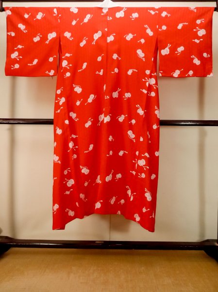 画像2: P0901Q 女性用 襦袢   化繊 鮮やか赤色,  鼓 【中古】【USED】【リサイクル】 ★★☆☆☆【P0901Q】 (2)