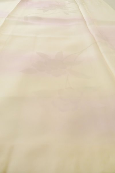 画像9: P0901U 女性用 襦袢   シルク（正絹） 淡い藤色,  桜 【中古】【USED】【リサイクル】 ★★★☆☆【P0901U】 (9)