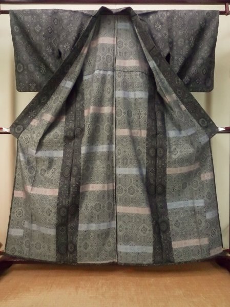 画像2: P0916G 女性用 単衣   ウール 黒,  抽象的模様 【中古】【USED】【リサイクル】 ★★★★☆【P0916G】 (2)