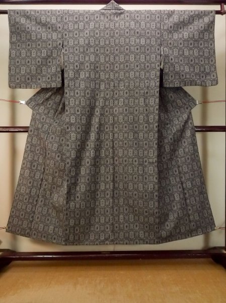 画像1: P0916J 女性用 単衣   ウール 黒,  抽象的模様 【中古】【USED】【リサイクル】 ★★★★☆【P0916J】 (1)