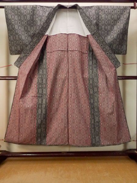 画像2: P0916J 女性用 単衣   ウール 黒,  抽象的模様 【中古】【USED】【リサイクル】 ★★★★☆【P0916J】 (2)