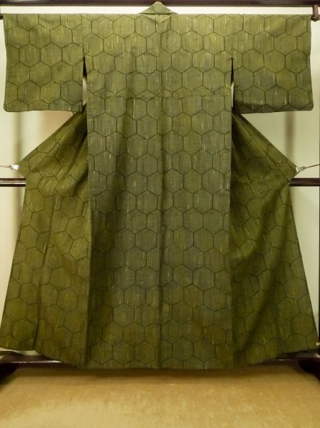 画像1: P0916N 女性用 単衣   ウール 深い黄色,  亀甲 【中古】【USED】【リサイクル】 ★★★★☆【P0916N】 (1)