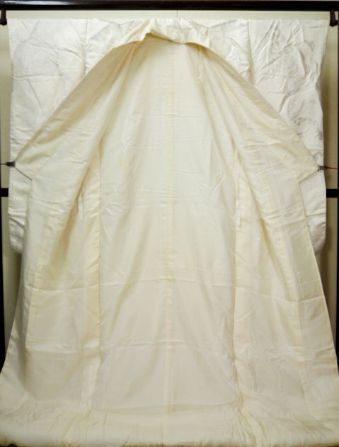 G1014M 打掛 女性用着物 白無垢 シルク（正絹） シャイニーな オフ 