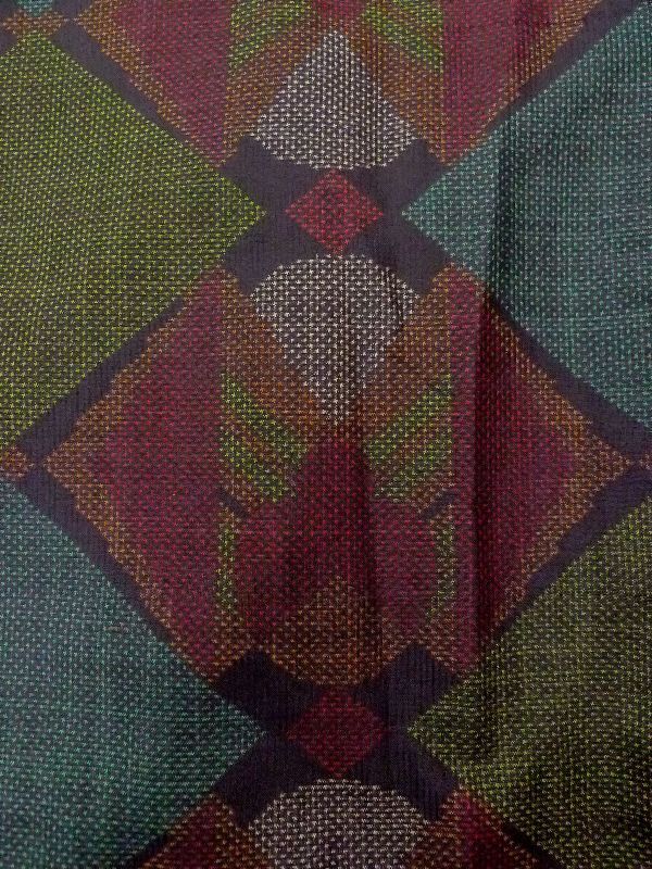 M1207Q 女性用 大島紬 シルク（正絹） 深い マルチカラー, 幾何学模様 